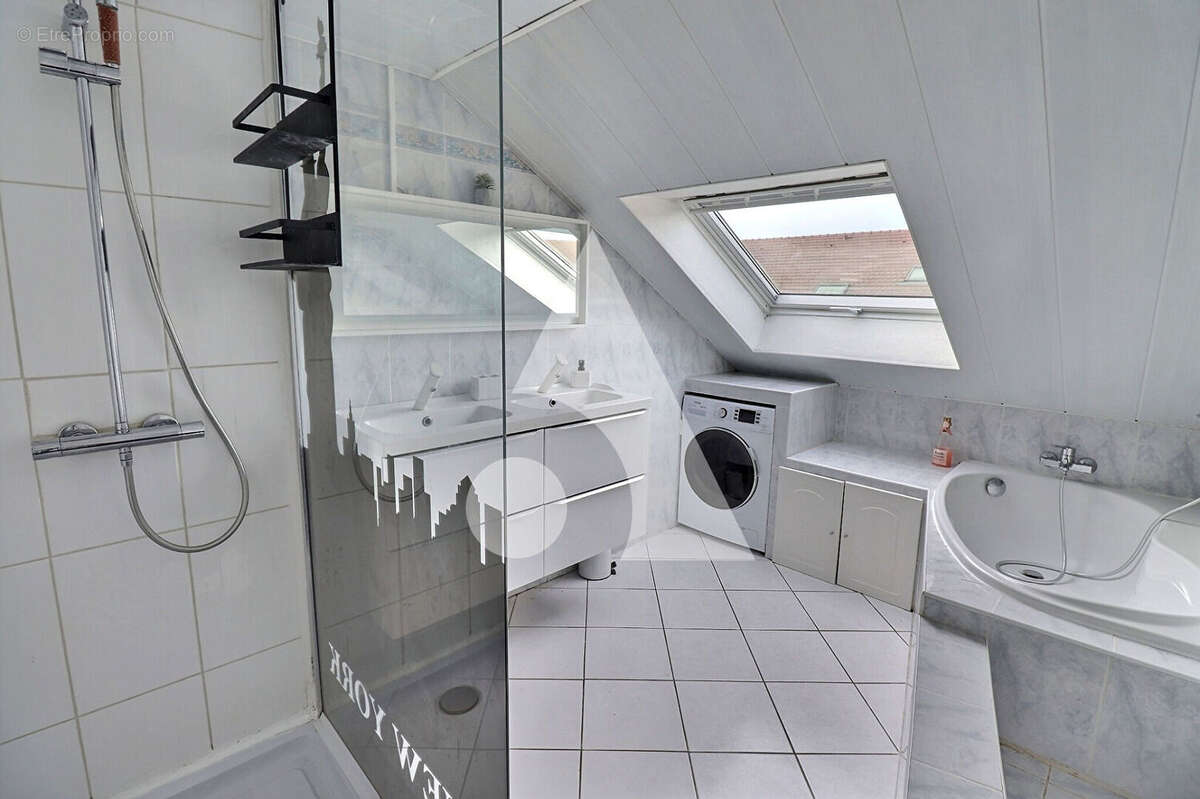 Appartement à SAINT-OUEN-L'AUMONE