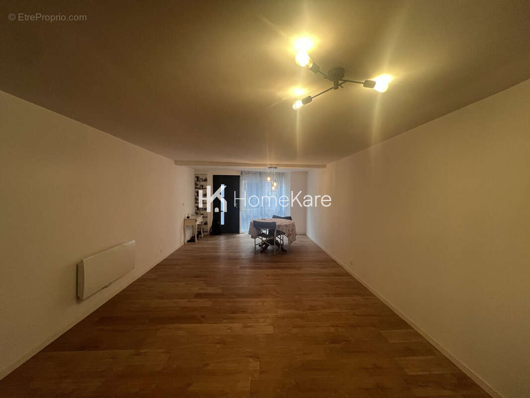 Maison à L&#039;ISLE-EN-DODON