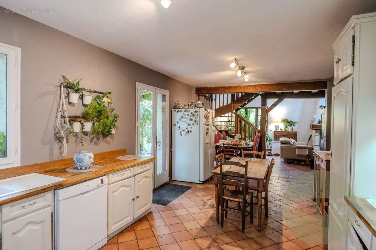 Maison à MONTFORT-L'AMAURY