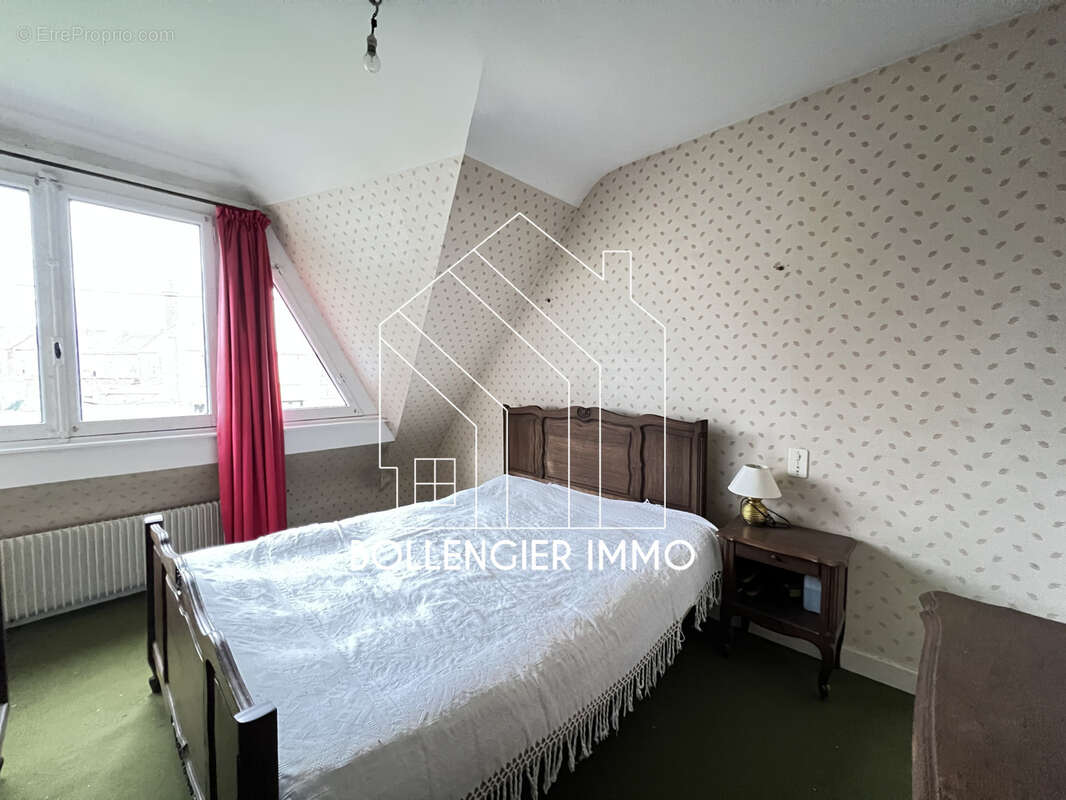 Maison à HAZEBROUCK