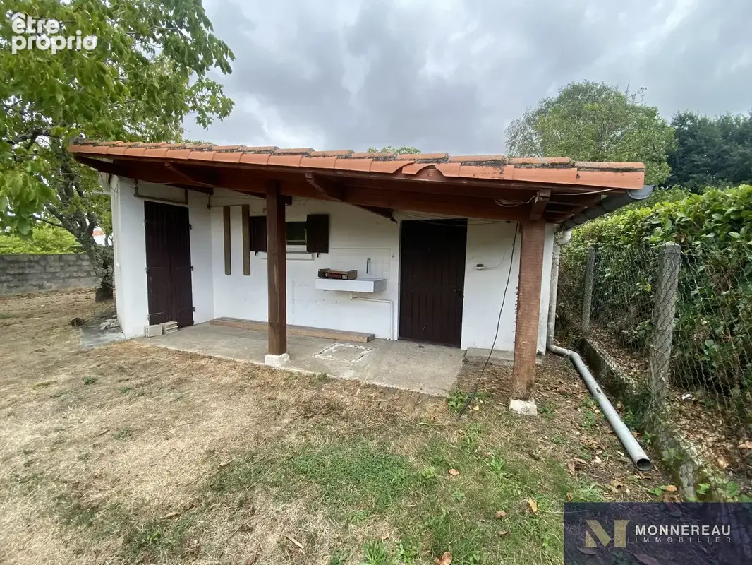 Terrain constructible de 984 m2 avec maisonnette - photo 6