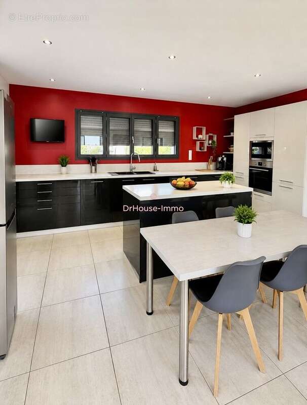 Maison 365 m² à Amilly  - photo 12