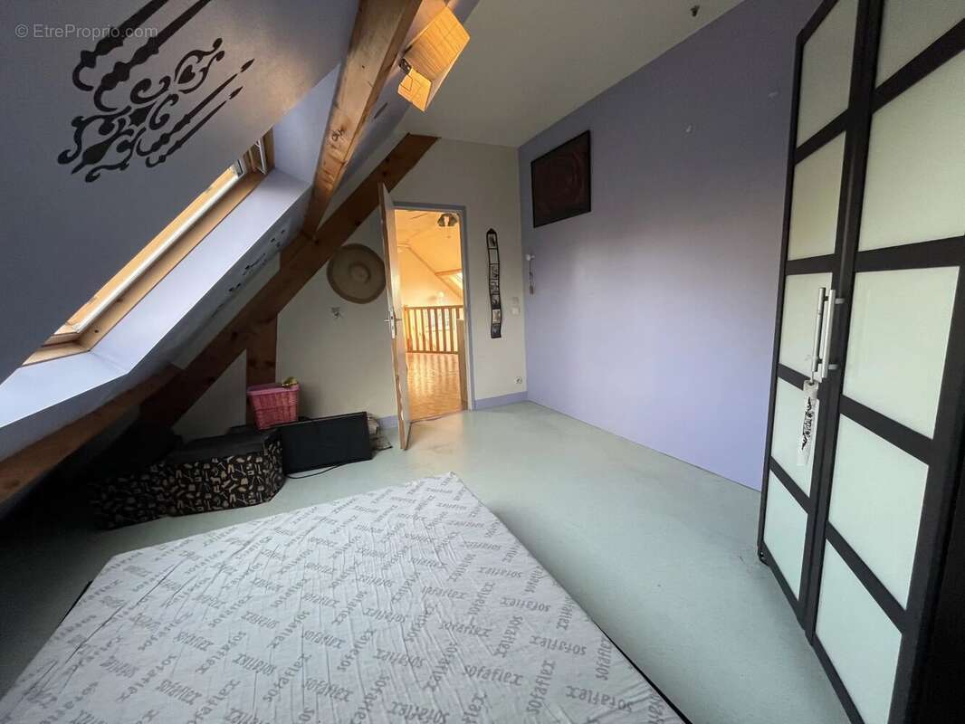 Maison à FAVEROLLES