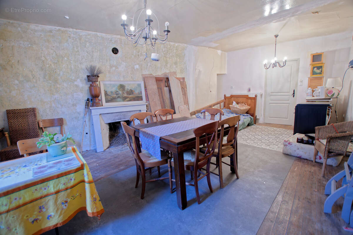 Maison à GRAND-FOUGERAY