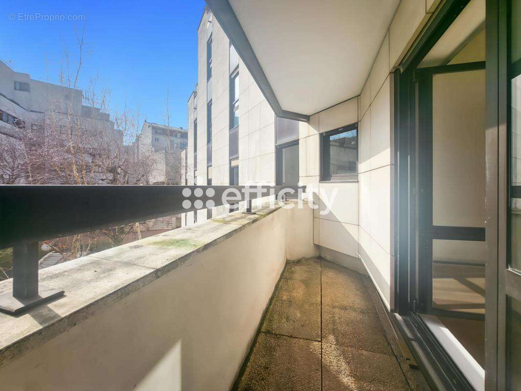 Appartement à ENGHIEN-LES-BAINS