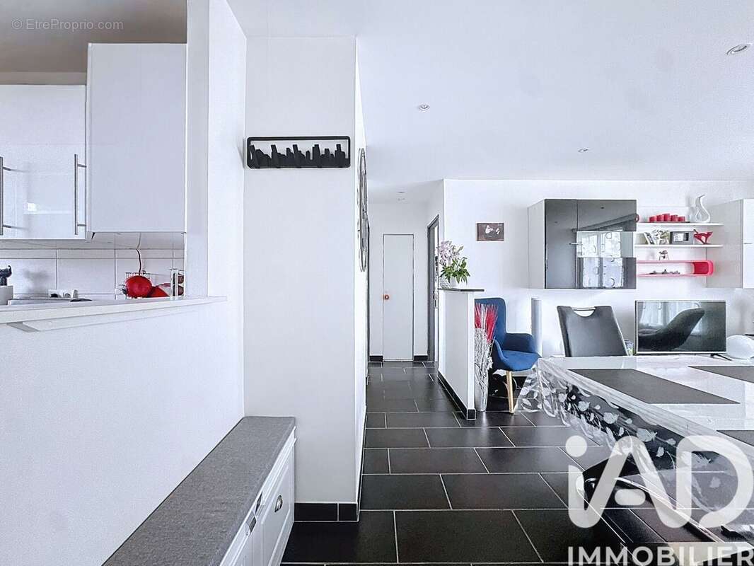 Photo 2 - Appartement à SAINT-JACQUES-DE-LA-LANDE