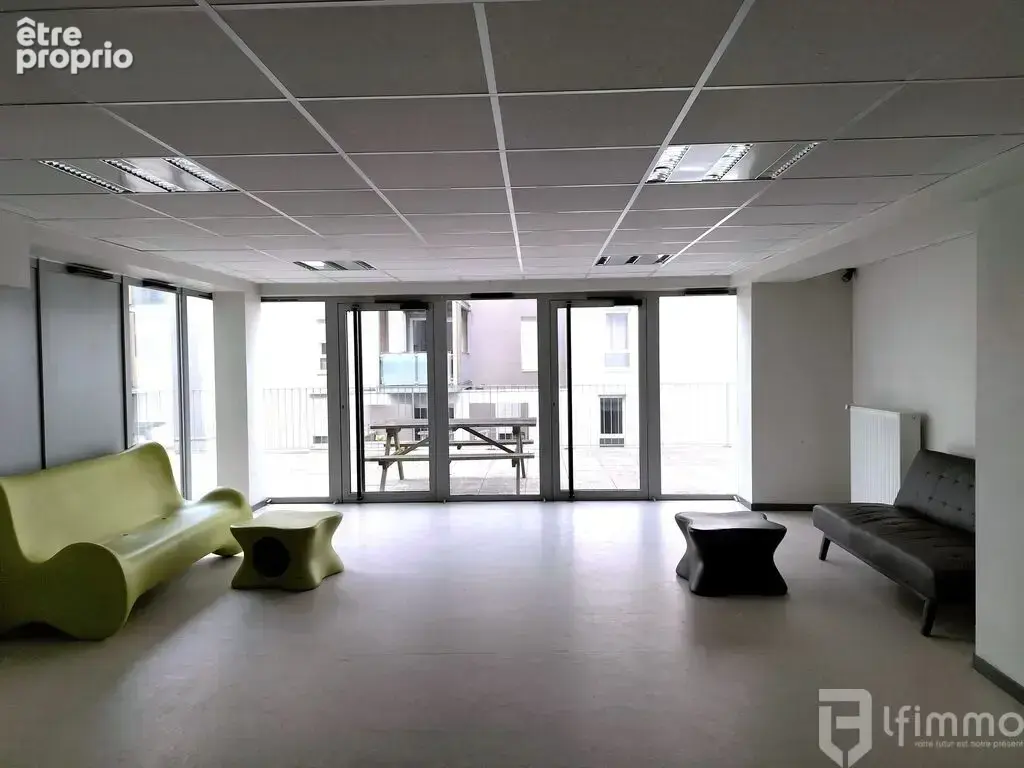 Investissement locatif - Studio loué + parking - Revenus 4 848 € - photo 8