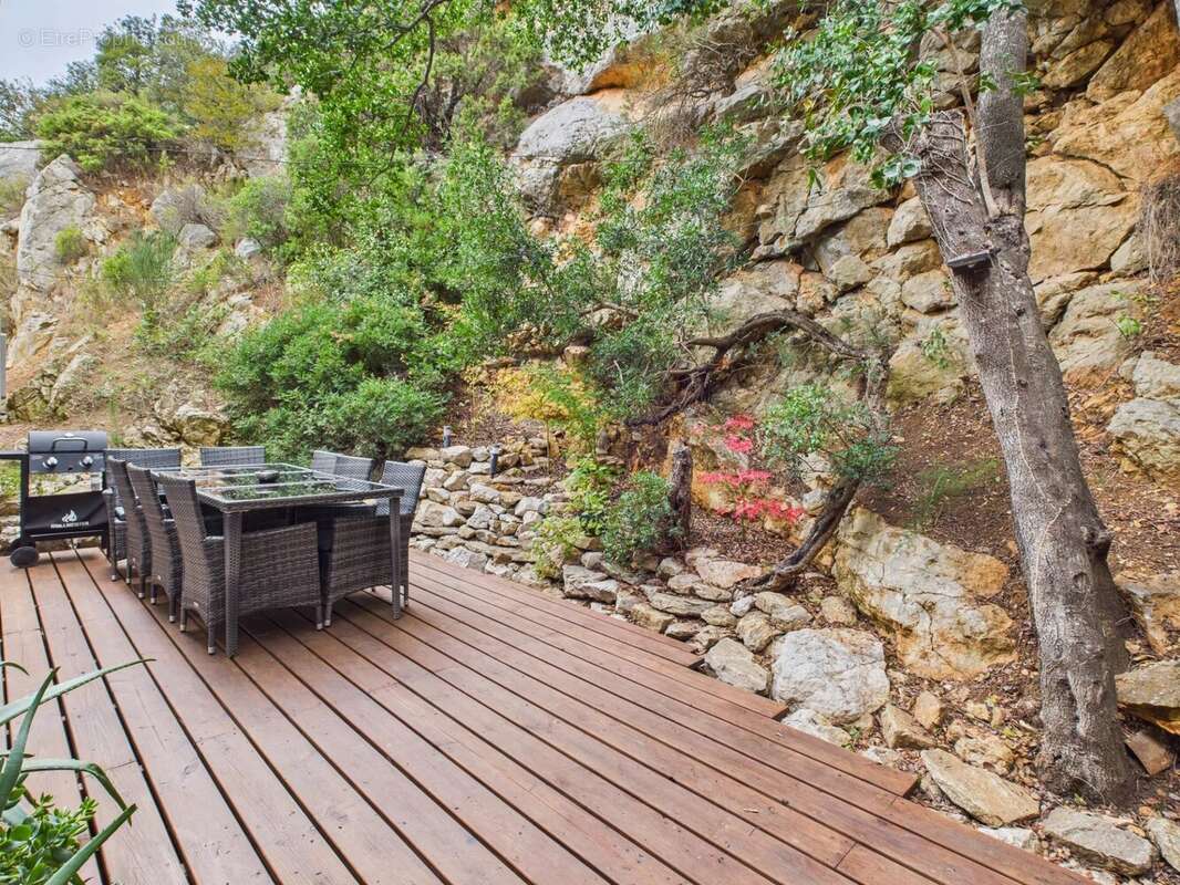 Maison à VILLESEQUE-DES-CORBIERES