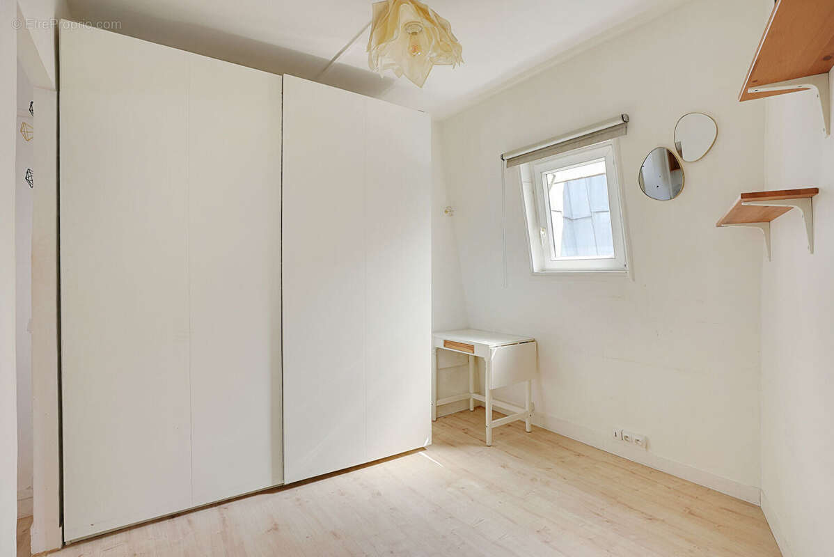 Appartement Paris 1 pièce(s) 14 m2 - photo 4