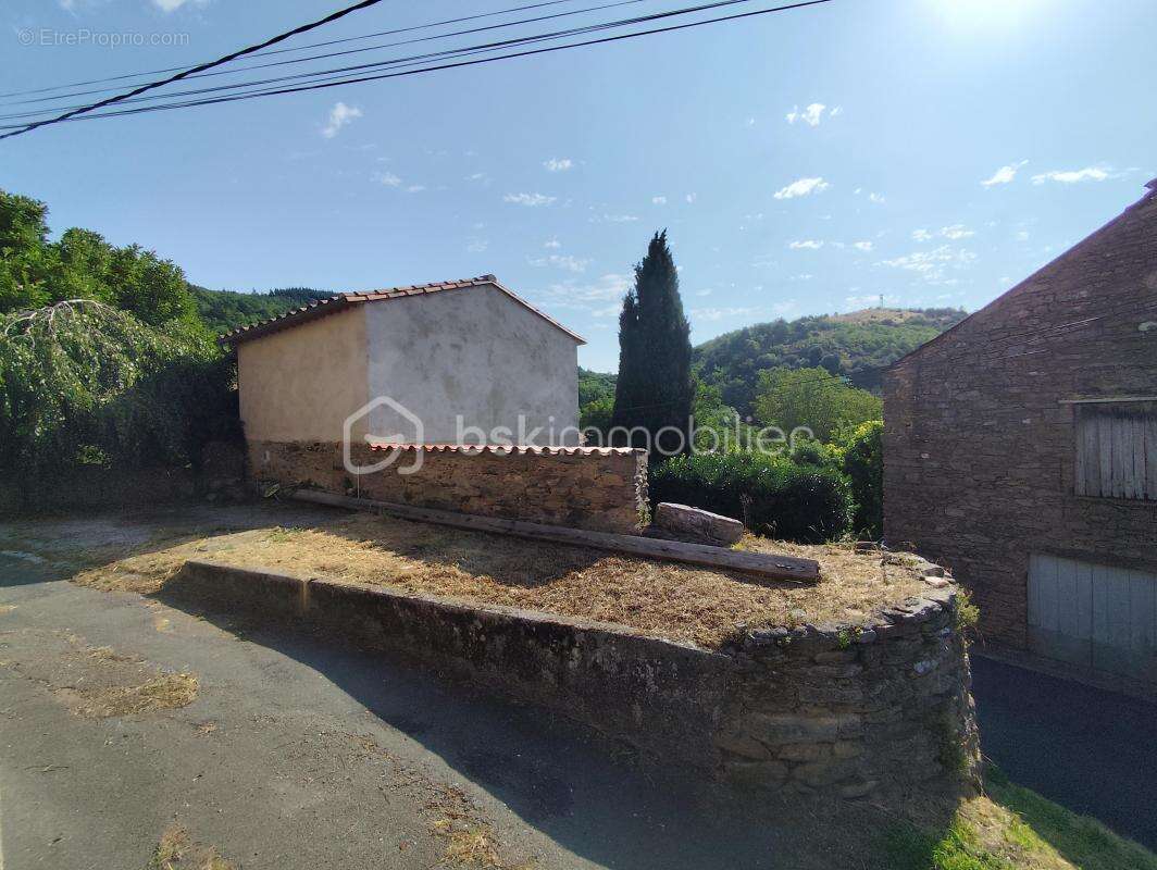 Maison à SAINT-PONS-DE-THOMIERES