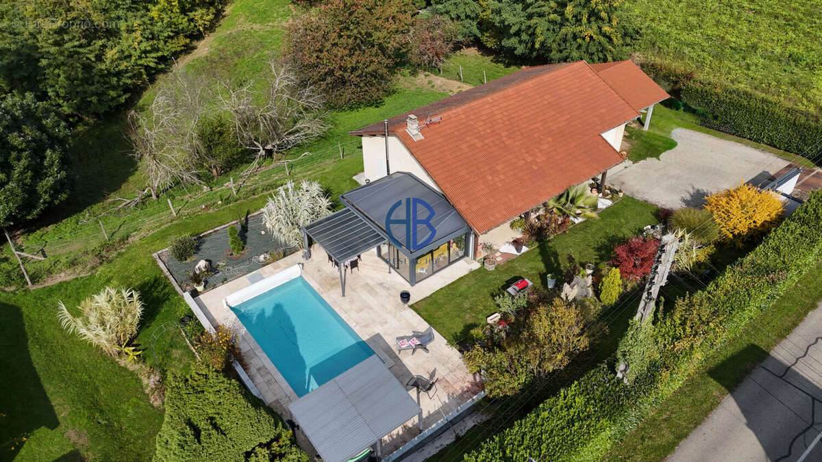 Maison à DOLOMIEU