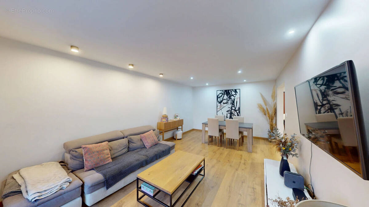 Appartement à GIERES