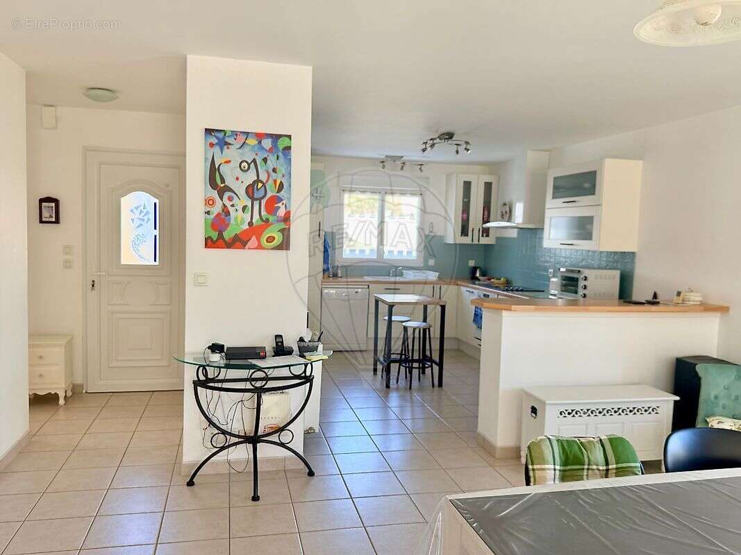 Maison à VAUX-SUR-MER