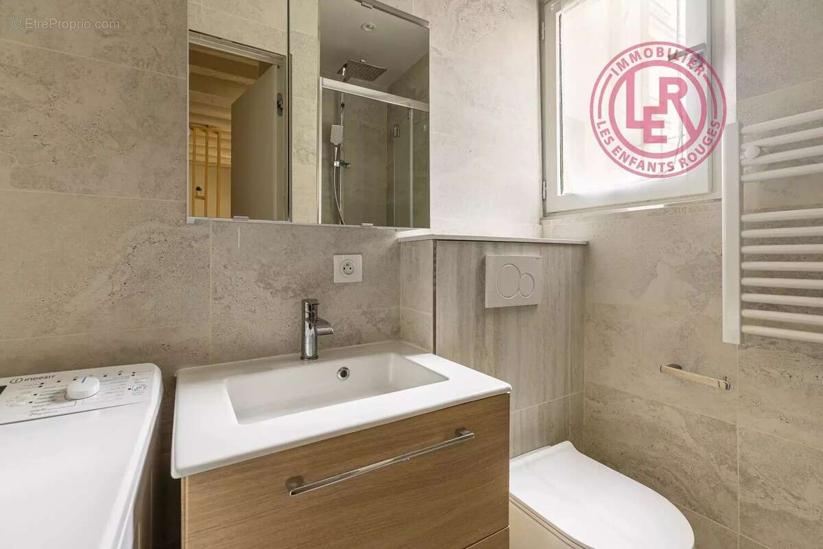 Appartement à PARIS-3E