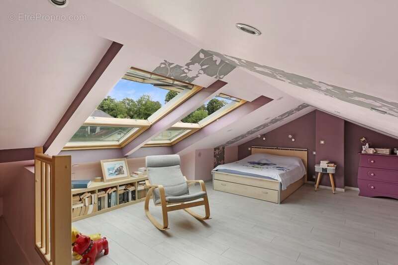 Maison à vendre 7 pièces LE PECQ (78) - photo 14