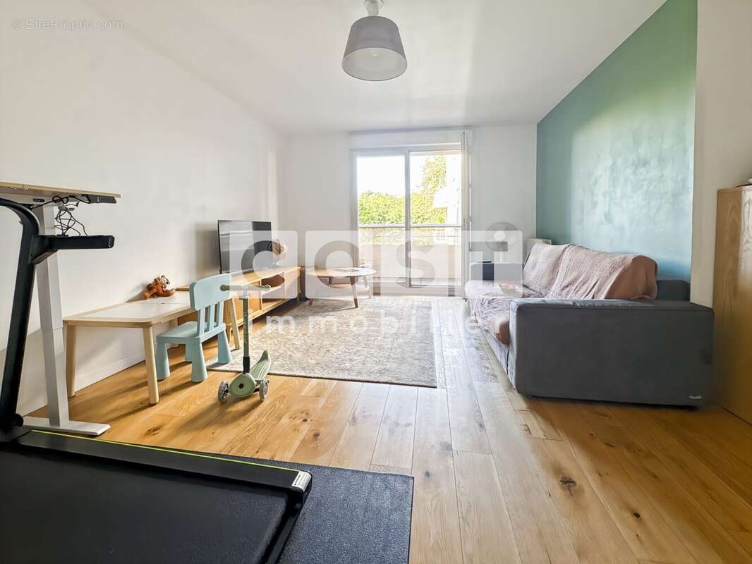 Appartement à COLOMBES