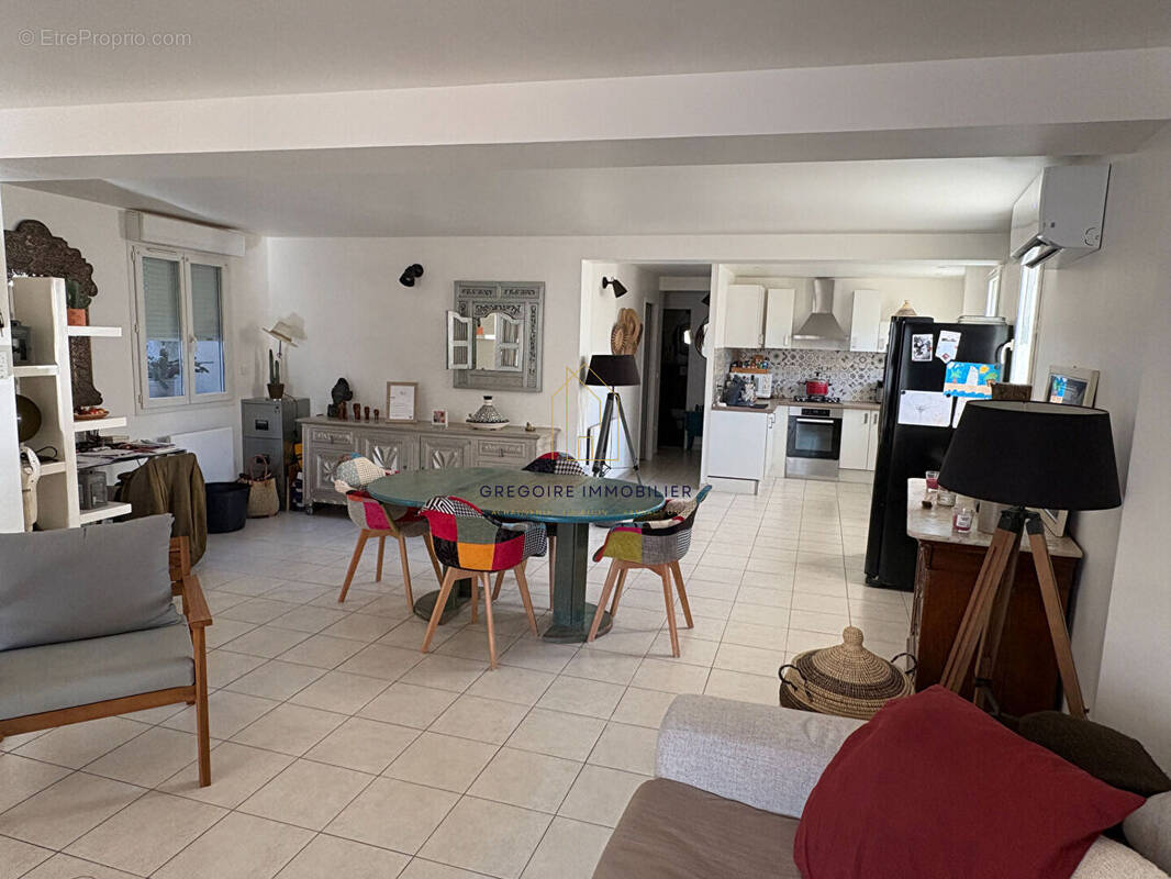 Appartement à VILLELAURE