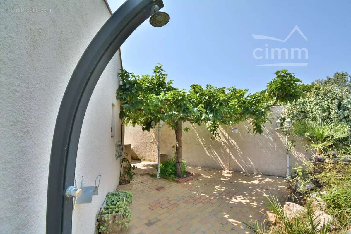 Vente - saint cyprien plage - belle villa 4 faces  - piscine - 6 pieces - 66750 - pyrenees orientales - region occitanie - photo 20