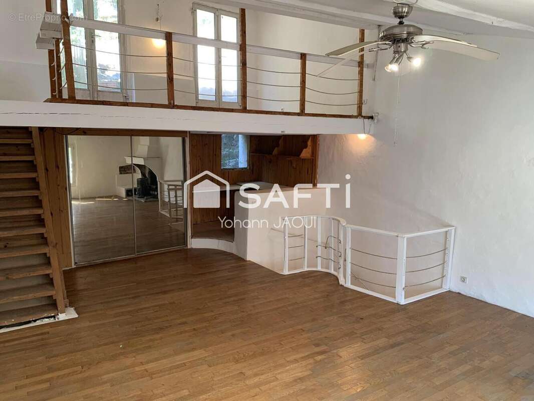 Photo 2 - Maison à ENTRECASTEAUX