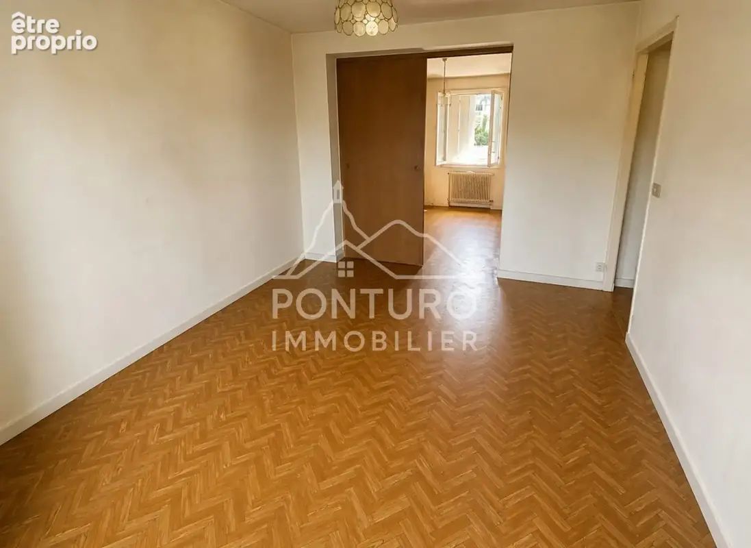 Appartement 71 m² à Le Puy-En-Velay  - photo 2