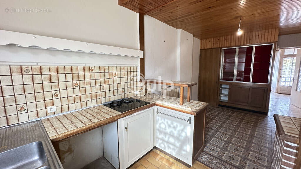 Maison à BRUAY-LA-BUISSIERE