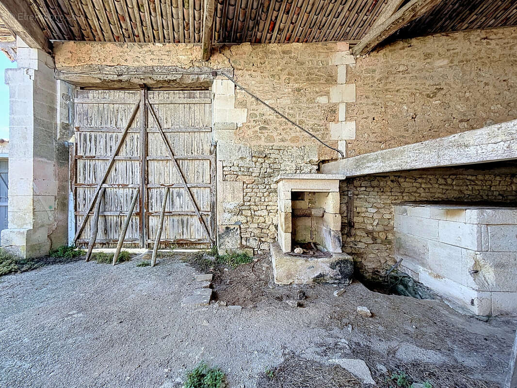 Maison à CHAMPMILLON