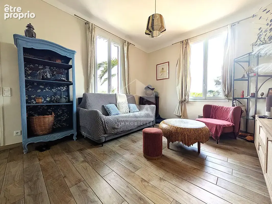 Appartement à LA COLLE-SUR-LOUP