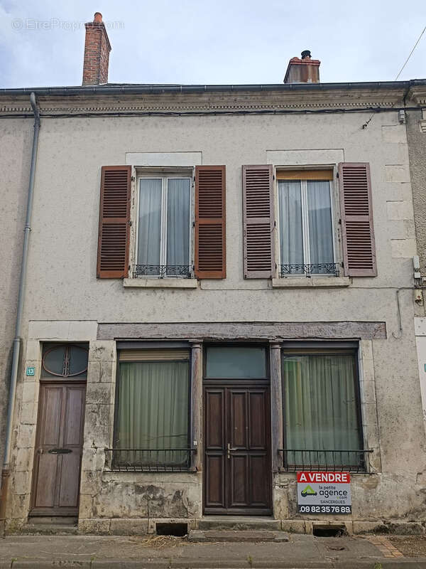 Maison à SANCERGUES