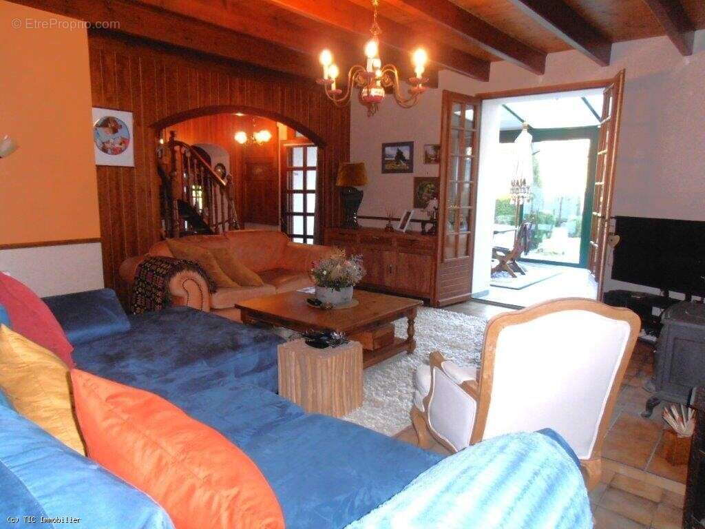 Maison à SAUZE-VAUSSAIS