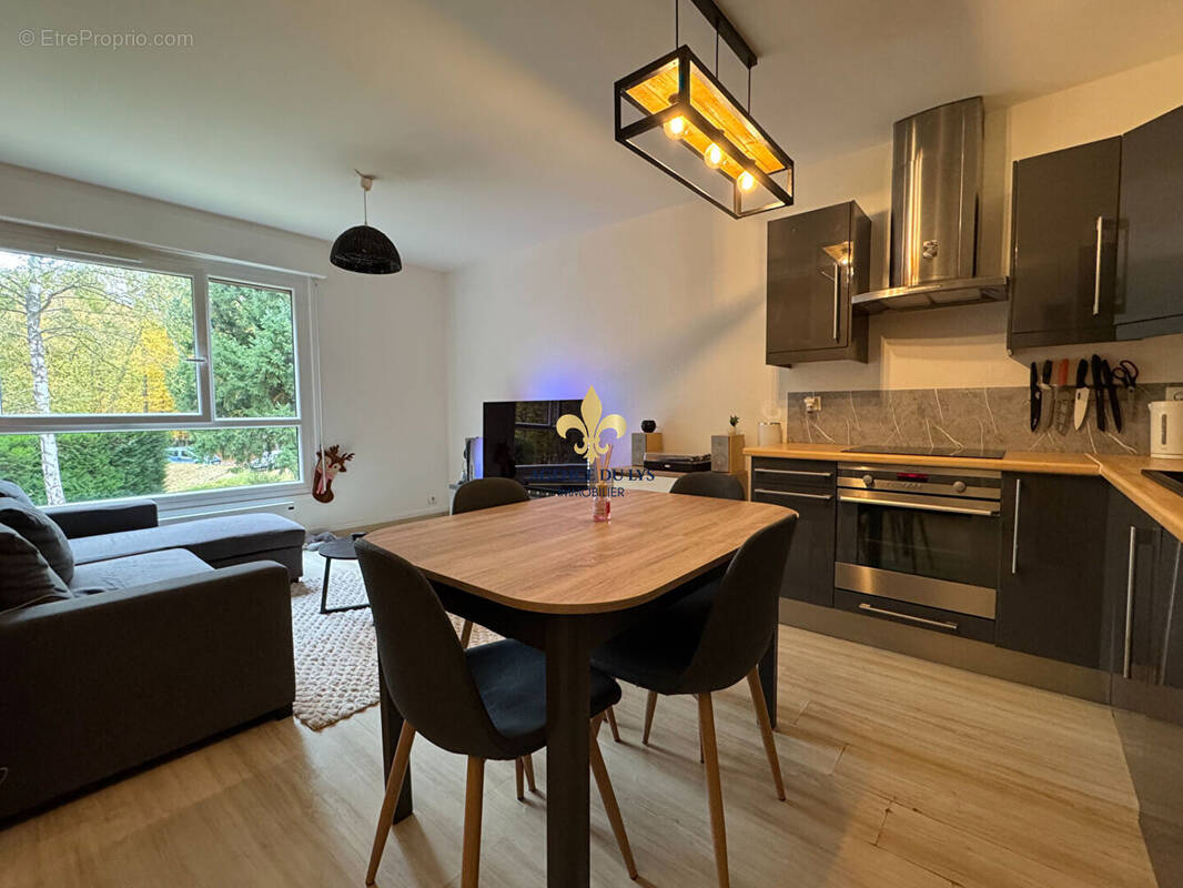 Appartement à LAMORLAYE