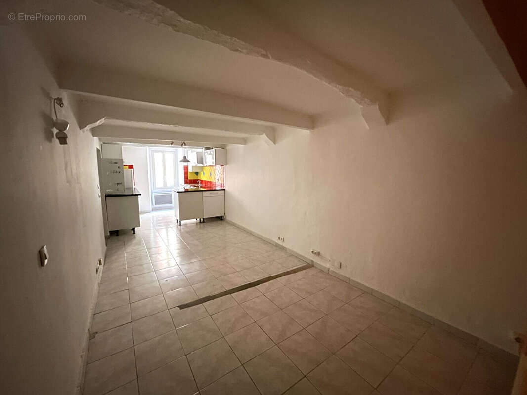 Appartement à VALLAURIS
