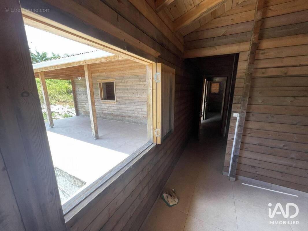 Photo 1 - Maison à PETIT-BOURG