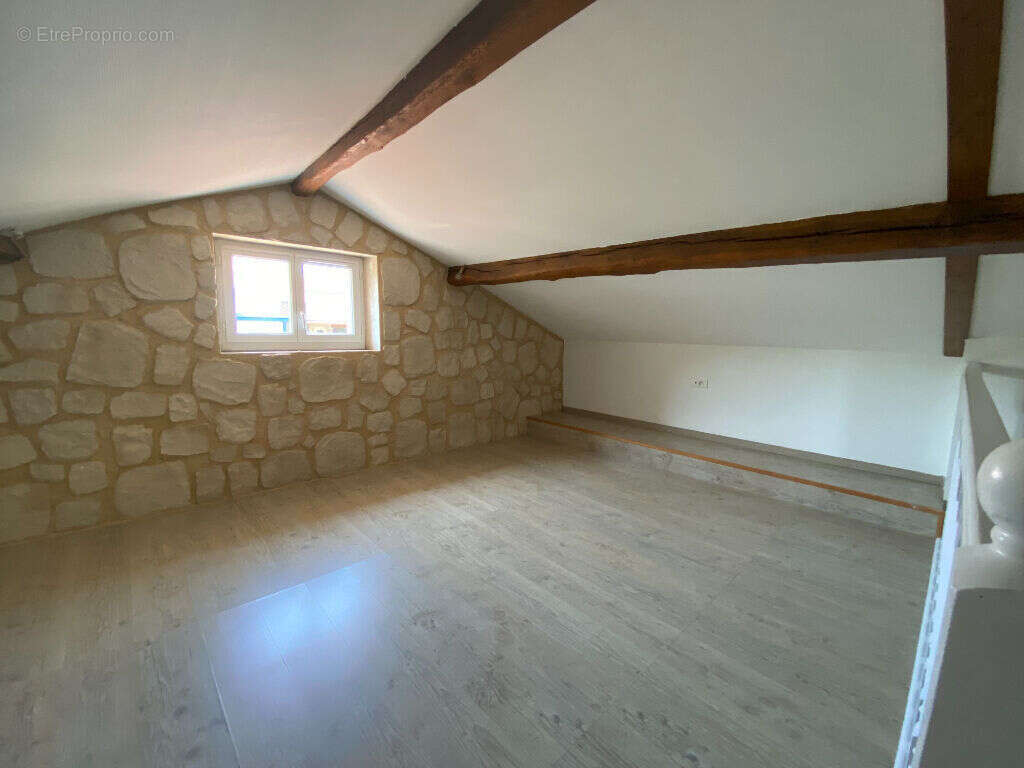 Maison à VIVONNE