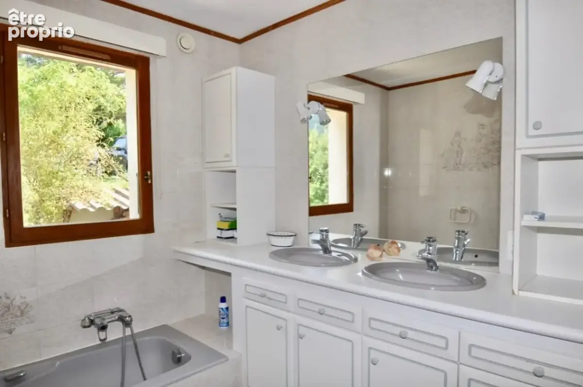 Dpt Alpes de Haute Provence (04), à vendre CASTELLANE maison 5 pièces - 143 m² - Terrain de 1143 m² - Plain pied - photo 15