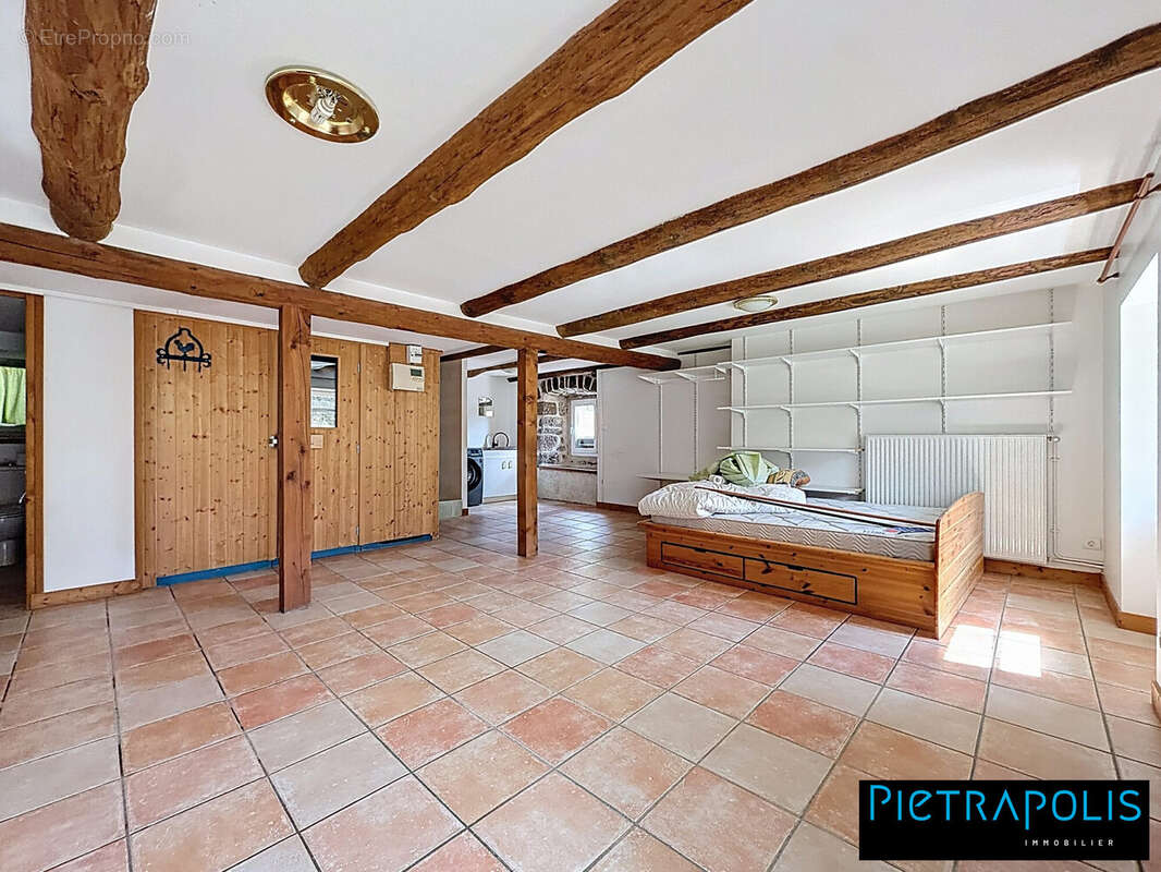 Maison 408 m² à Saint-Jean-De-Nay  - photo 6