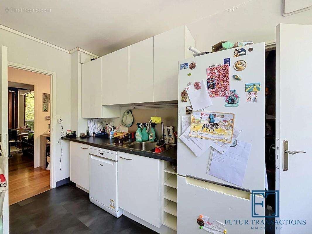 Appartement à FONTENAY-LE-FLEURY
