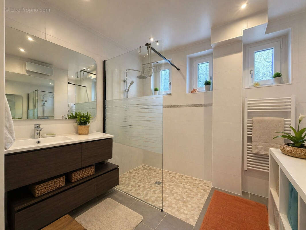 Appartement à VILLE-LA-GRAND