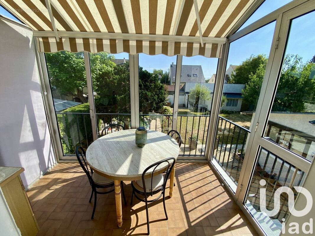 Photo 1 - Maison à VIRY-CHATILLON