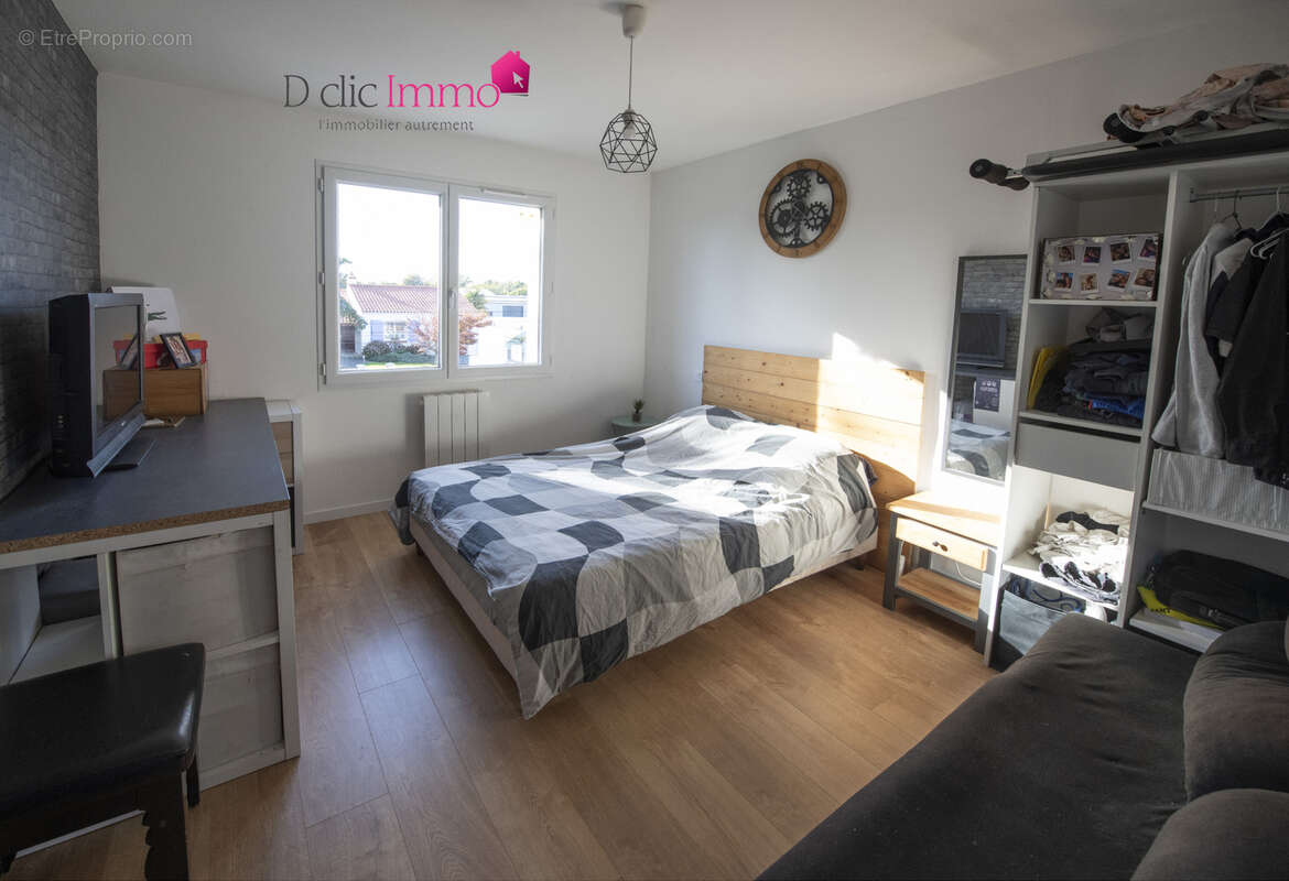 Maison à COMMEQUIERS