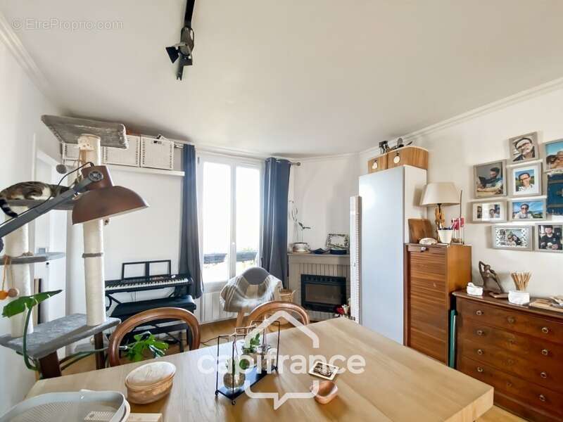 Appartement à SAINT-THIBAULT-DES-VIGNES