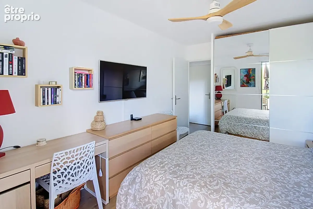 En exclusivité !! Appartement à LORGUES de type T3 de 67 m2 / 2 terrasses / piscine dans résidence sécurisée! - photo 7