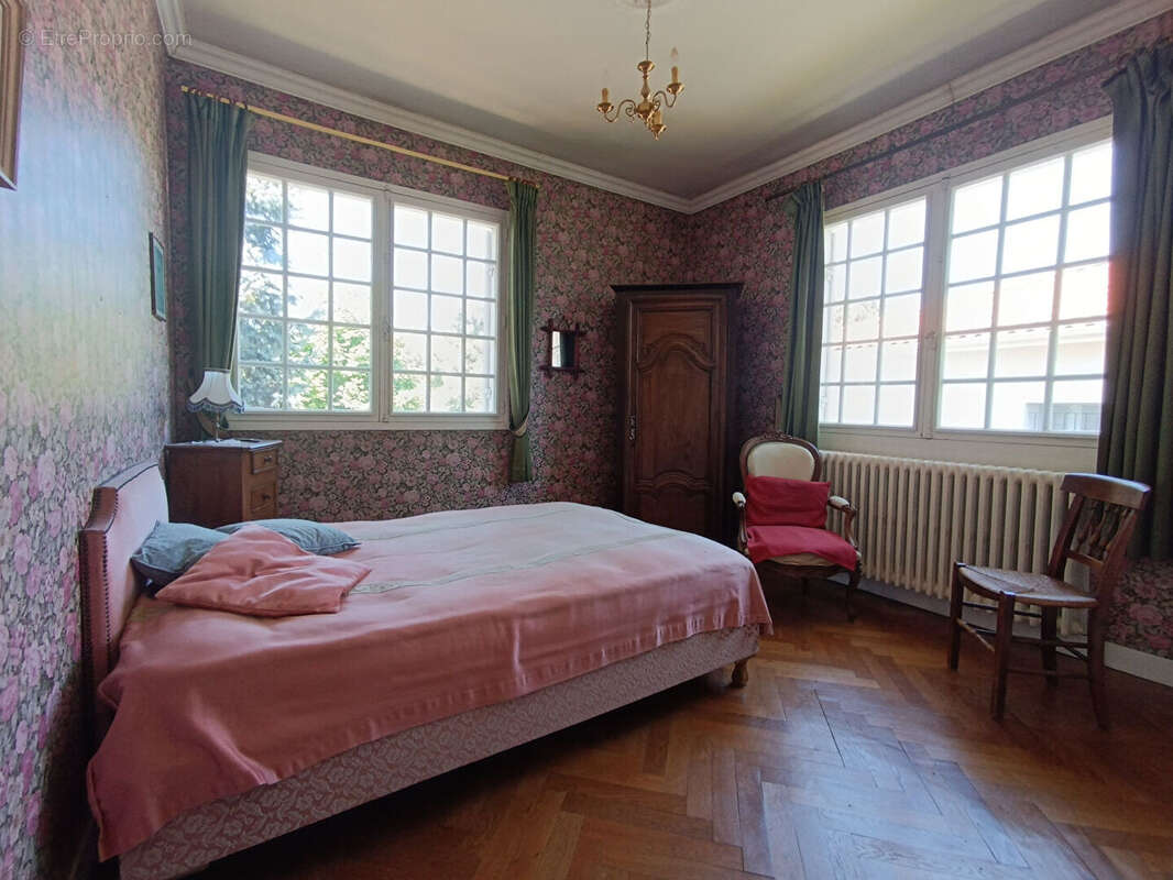 Maison à VILLENAVE-D'ORNON