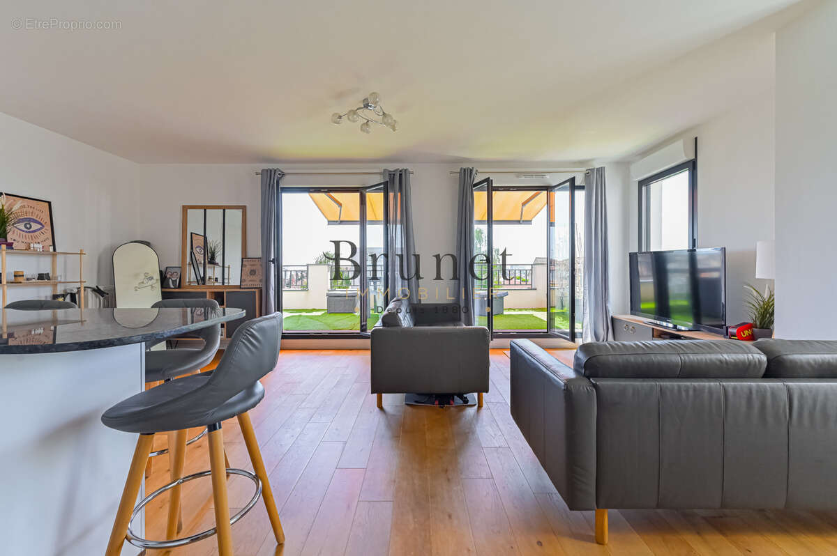 Appartement à SAINT-MAUR-DES-FOSSES