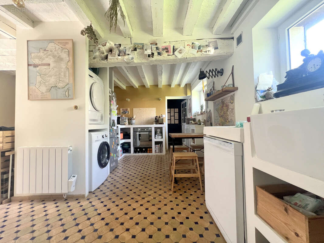 Maison à HOUDAN
