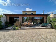 Maison à CASTRES-GIRONDE