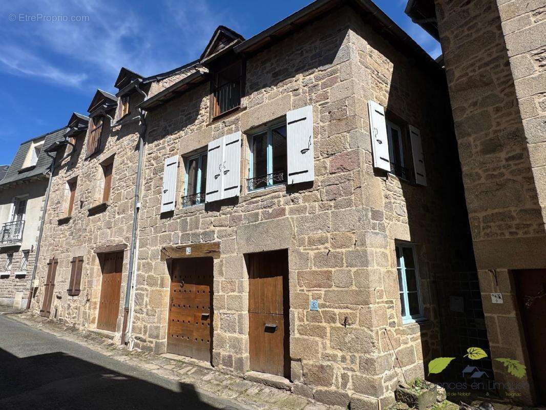 Maison à TREIGNAC