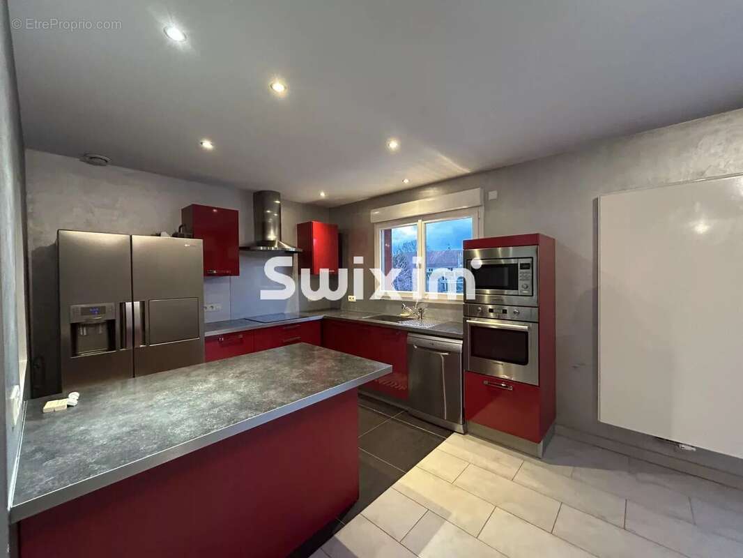 Maison à LONS-LE-SAUNIER