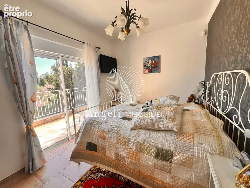 Saint aygulf : villa vue mer - photo 6