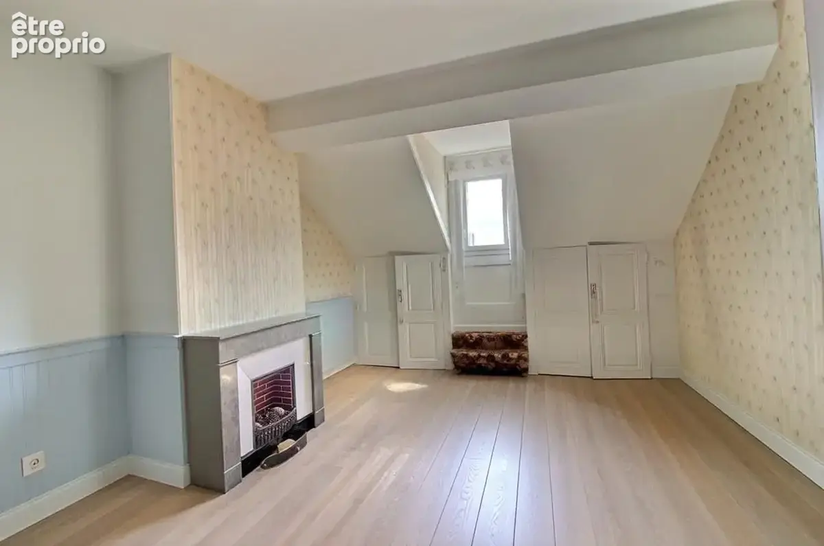 Saint Etienne 42100 secteur Cours Fauriel Appartement  T2 de 70m² habitables 1 chambre  GARAGE 2 GRENIERS 2 CAVES - photo 2