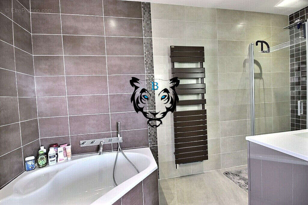 Maison à LA LONDE-LES-MAURES